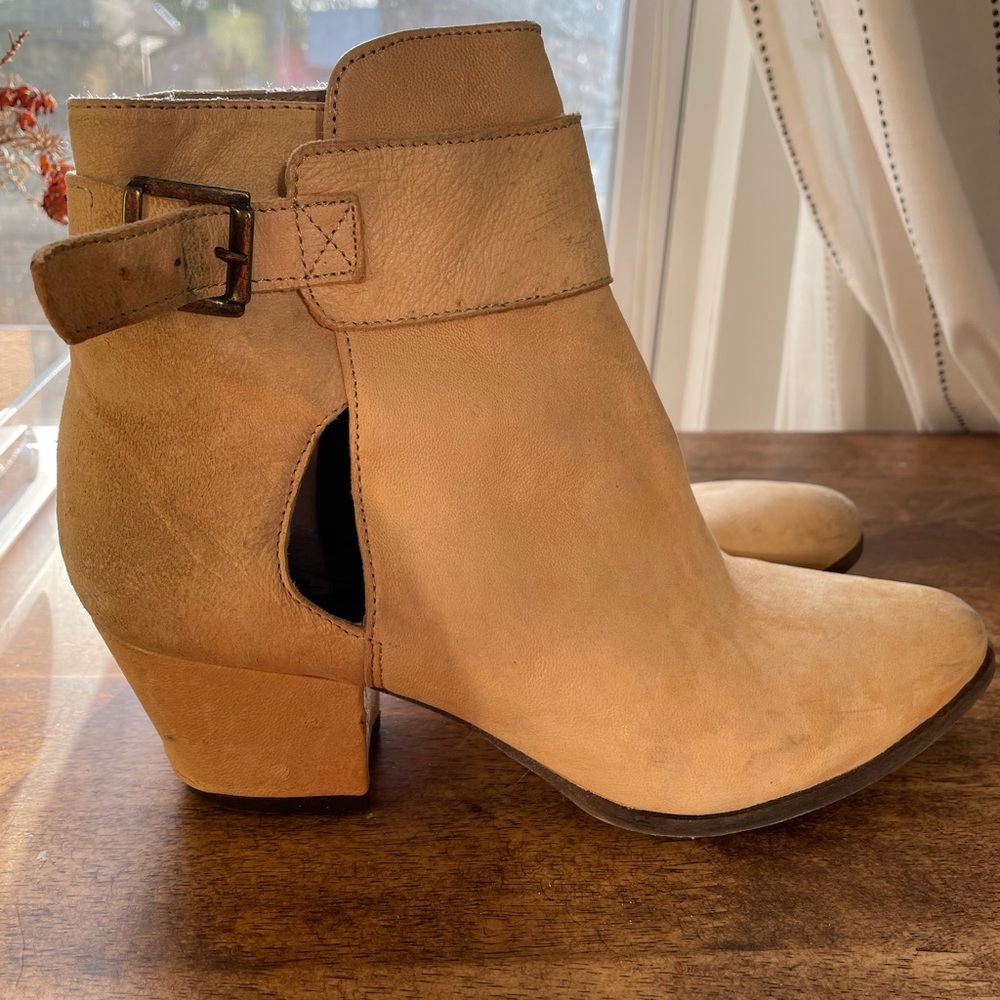 FREE PEOPLE boots